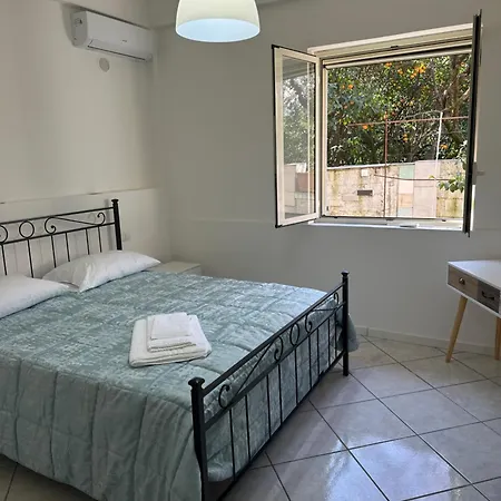 Bed & Breakfast In Famiglia For Pompei, Amalfi, Sorrento, Napoli E Salerno *