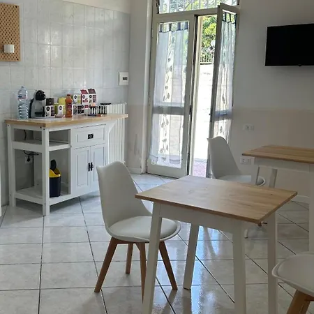 Bed & Breakfast In Famiglia For Pompei, Amalfi, Sorrento, Napoli E Salerno Sant'Egidio del Monte Albino